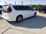 New 2025 Chrysler Pacifica Select image 4