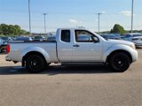Used 2019 Nissan Frontier SV image 2