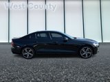 Certified 2022 Volvo S60 B5 R-Design image 2