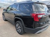 Used 2023 GMC Acadia SLT image 3