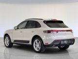 Used 2025 Porsche Macan image 3