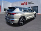 Used 2023 Mitsubishi Outlander SE image 6