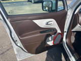 Used 2015 Jeep Renegade Limited image 4