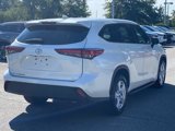 Used 2020 Toyota Highlander LE image 4