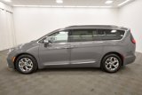Used 2022 Chrysler Pacifica Limited image 4