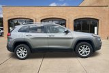 Used 2017 Jeep Cherokee Latitude w/ Comfort/Convenience Group image 2