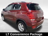 Used 2022 Chevrolet Trax LT w/ LT Convenience Package image 4