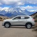 Used 2015 Nissan Rogue SV image 2