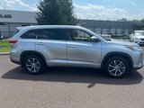 Used 2018 Toyota Highlander SE image 5