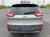 Used 2017 Jeep Cherokee Limited image 4