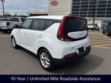 Used 2022 Kia Soul LX w/ Technology Package image 3