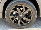 Used 2022 Volkswagen Taos SE image 3