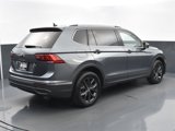 Used 2024 Volkswagen Tiguan SE image 3