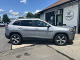 Used 2019 Jeep Cherokee Limited image 4