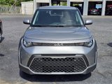 Used 2023 Kia Soul LX image 3