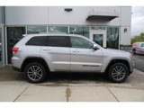 Used 2017 Jeep Grand Cherokee Limited image 3
