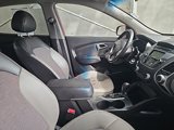 Used 2010 Hyundai Tucson GLS w/ Popular Equipment Pkg 2 image 3