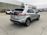 Used 2022 Ford Edge SEL w/ Convenience Package image 6