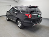 Used 2017 Ford Explorer XLT image 3