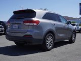 Used 2016 Kia Sorento LX w/ LX Convenience Package image 4