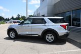 Used 2023 Ford Explorer XLT w/ Equipment Group 202A image 3