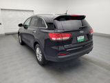 Used 2017 Kia Sorento LX image 5