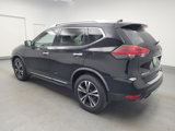 Used 2018 Nissan Rogue SL w/ Premium Package image 3