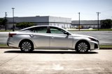 Used 2025 Nissan Altima 2.5 SV image 4