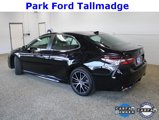Used 2022 Toyota Camry SE image 2