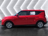 Used 2022 Kia Soul LX image 2