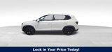 New 2025 Volkswagen Taos SEL image 4