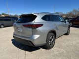 Used 2021 Toyota Highlander XLE image 5