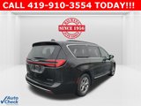 Used 2023 Chrysler Pacifica Limited image 5