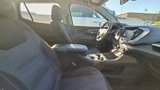 Used 2022 GMC Terrain SLE w/ Driver Convenience Package image 4