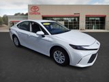 Used 2025 Toyota Camry LE image 3