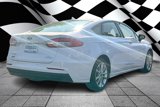 Used 2019 Ford Fusion SE image 2