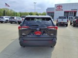 Used 2021 Toyota RAV4 XLE Premium image 4