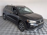 Used 2022 Volkswagen Taos SE image 2