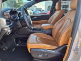 Used 2021 Chrysler Pacifica Pinnacle image 3