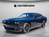 Used 2015 Dodge Challenger SXT image 3