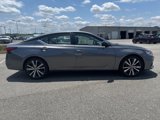 Used 2022 Nissan Altima 2.5 SR image 2