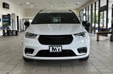 New 2025 Chrysler Pacifica Limited image 2