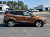Used 2017 Ford Escape SE image 2