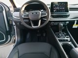 New 2025 Jeep Compass Latitude image 3
