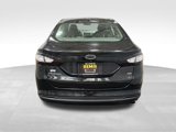 Used 2016 Ford Fusion SE image 4