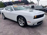 Used 2022 Dodge Challenger SXT image 2
