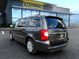 Used 2016 Chrysler Town & Country Touring w/ Driver Convenience Group image 5