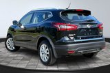 Used 2022 Nissan Rogue Sport SV image 2