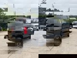 Used 2018 Chevrolet Suburban LT image 4