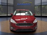 Used 2017 Ford Focus Titanium image 2